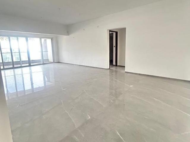 4.5 BHK Apartment in Viman Nagar for resale Pune. The reference number is 20292298