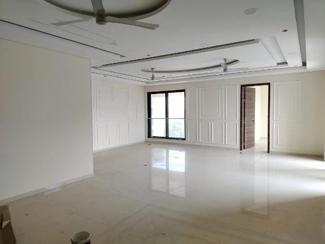 4.5 BHK Apartment in Wadgaon Sheri for rent Pune. The reference number is 19558042