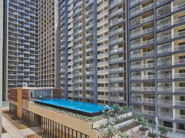 4.5 BHK Apartment in Wadgaon Sheri for rent Pune. The reference number is 20193112