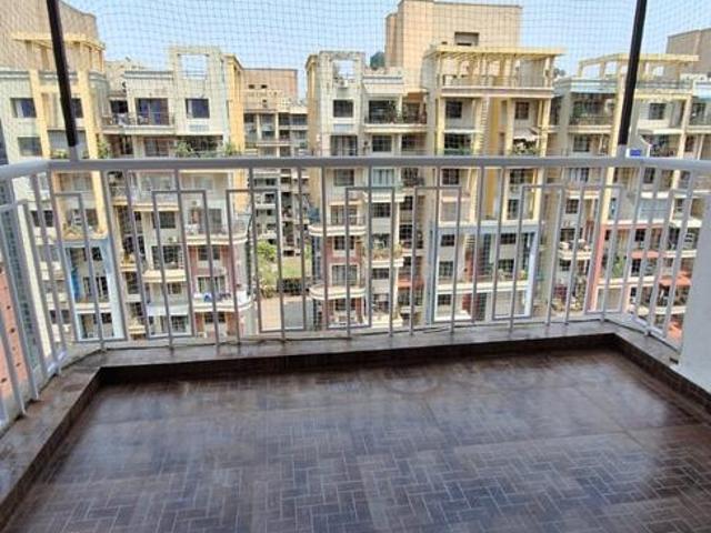 4.5 BHK Apartment in Wadgaon Sheri for rent Pune. The reference number is 20215240