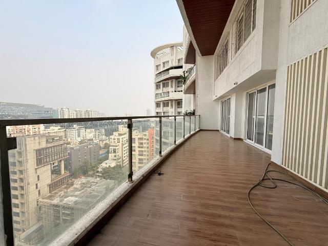 4.5 BHK Apartment in Baner for resale Pune. The reference number is 19282365