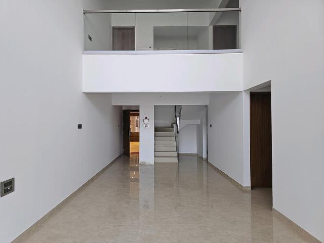 4.5 BHK Apartment in Charholi Budruk for rent Pune. The reference number is 20069869