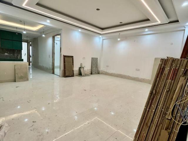 4.5 BHK Apartment in Chhattarpur for resale New Delhi. The reference number is 20610523