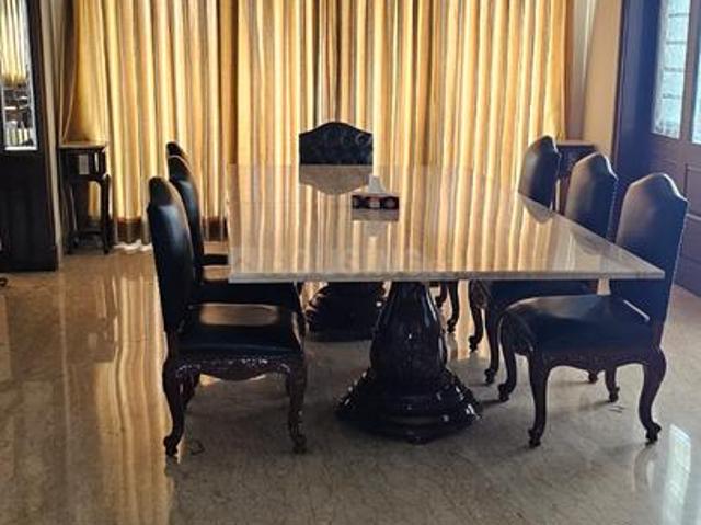 4.5 BHK Apartment in DLF Phase 3 for resale Gurgaon. The reference number is 20323921