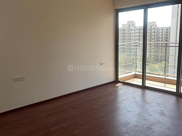 4.5 BHK Apartment in Hadapsar for resale Pune. The reference number is 19660820