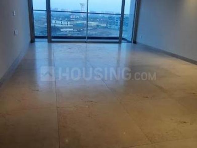 4.5 BHK Apartment in Kalyani Nagar for resale Pune. The reference number is 17817304