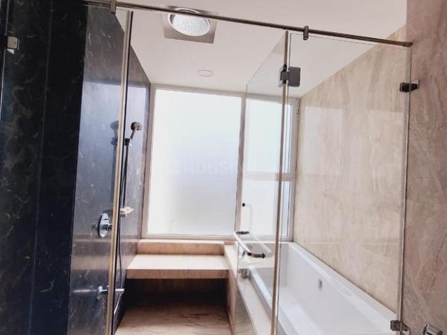 4.5 BHK Apartment in Kalyani Nagar for resale Pune. The reference number is 20491787