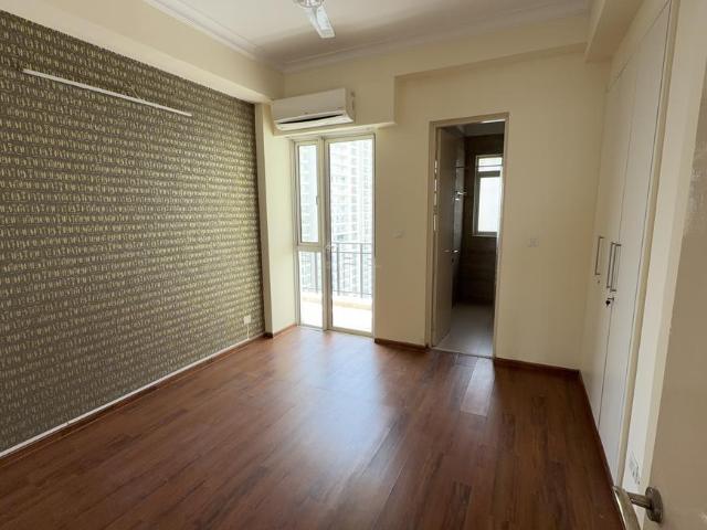 4.5 BHK Apartment in Karampura for rent New Delhi. The reference number is 20306677