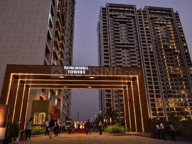 4.5 BHK Apartment in Kharadi for rent Pune. The reference number is 19985429