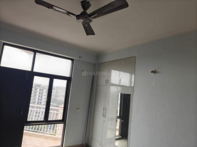 4.5 BHK Apartment in Manesar for rent Gurgaon. The reference number is 20345156