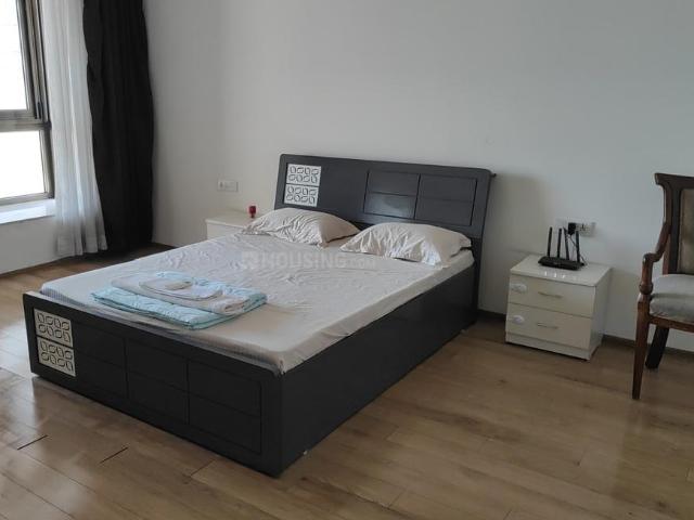 4.5 BHK Apartment in Magarpatta City for rent Pune. The reference number is 20667905