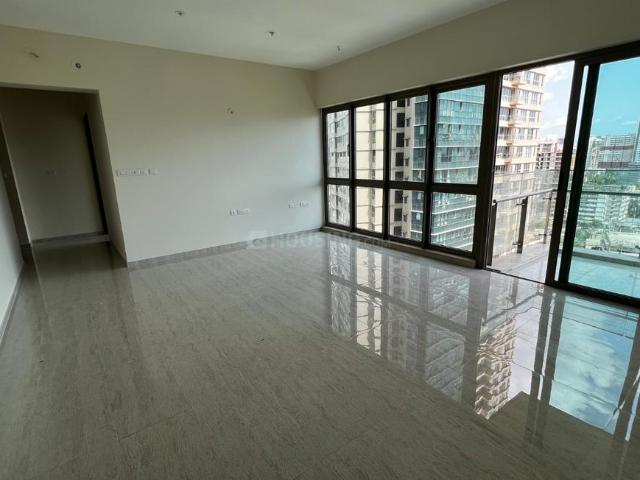 4.5 BHK Apartment in Malad West for rent Mumbai. The reference number is 20490035