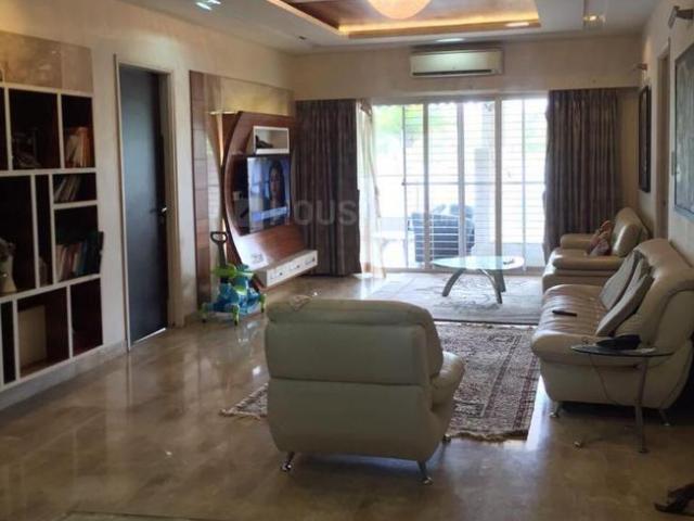 4.5 BHK Apartment in Mohammed Wadi for resale Pune. The reference number is 20336037