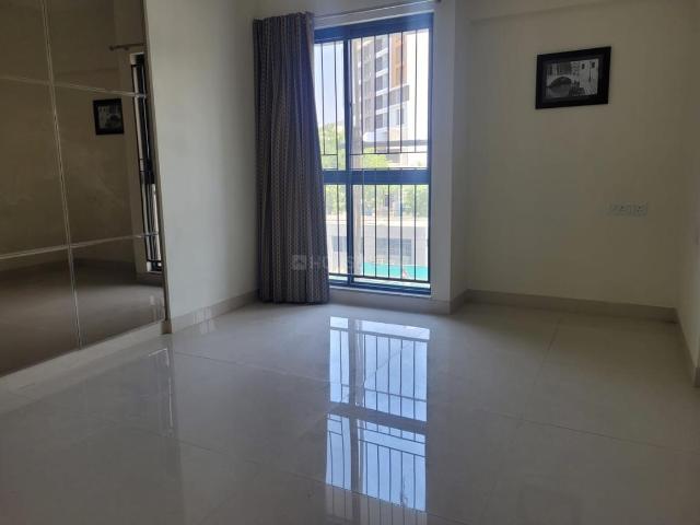 4.5 BHK Apartment in Mohammed Wadi for resale Pune. The reference number is 20427272