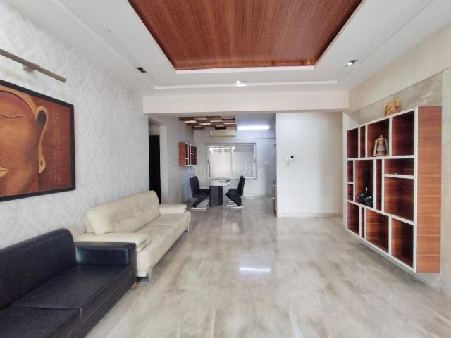 4.5 BHK Apartment in Mohammed Wadi for resale Pune. The reference number is 20612139