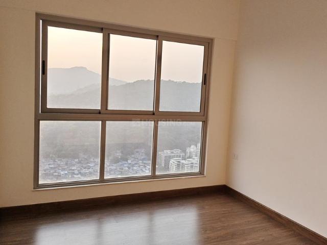 4.5 BHK Apartment in Mulund West for resale Mumbai. The reference number is 20079588