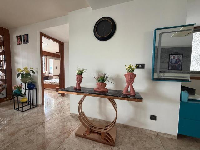 4.5 BHK Apartment in Nikol for resale Ahmedabad. The reference number is 20955735