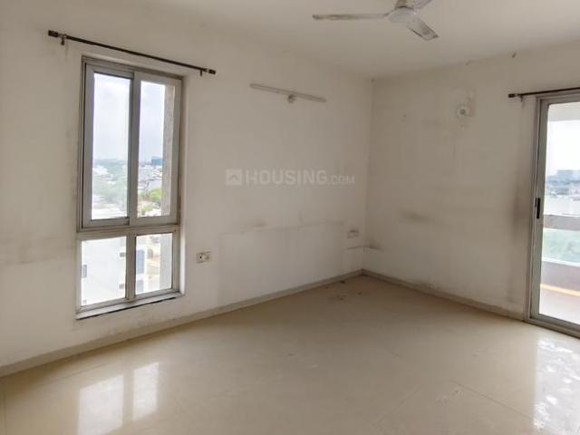 4.5 BHK Apartment in Nipania for rent Indore. The reference number is 20636290