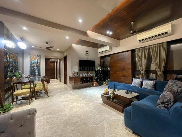 4.5 BHK Apartment in Santacruz East for resale Mumbai. The reference number is 19360240