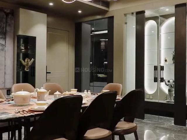 4.5 BHK Apartment in Sector 104 for resale Gurgaon. The reference number is 19393404