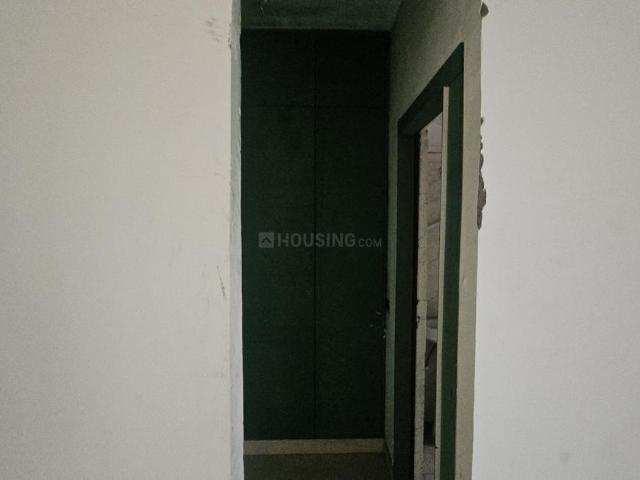 4.5 BHK Apartment in Sector 107 for rent Noida. The reference number is 20652957
