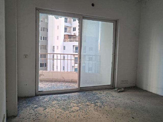 4.5 BHK Apartment in Sector 107 for resale Noida. The reference number is 19678738
