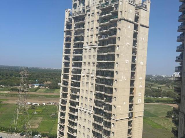 4.5 BHK Apartment in Sector 109 for resale Gurgaon. The reference number is 20555058