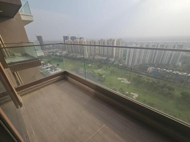 4.5 BHK Apartment in Sector 128 for resale Noida. The reference number is 20464910