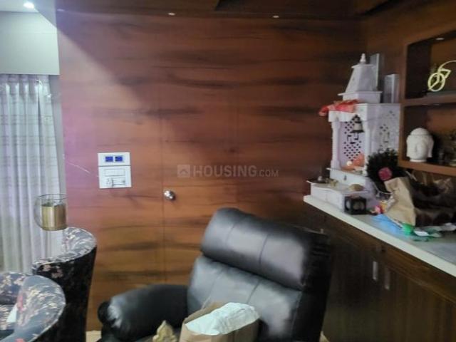 4.5 BHK Apartment in Sector 137 for resale Noida Greater Noida Expressway. The reference number is 17402992