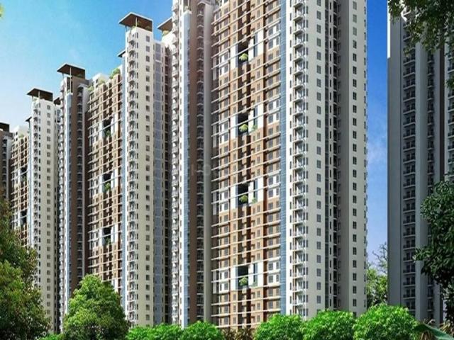 4.5 BHK Apartment in Sector 131 for resale Noida. The reference number is 19837150
