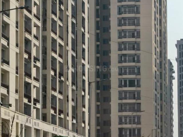 4.5 BHK Apartment in Sector 131 for resale Noida. The reference number is 20808112