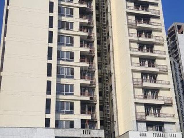 4.5 BHK Apartment in Sector 131 for resale Noida. The reference number is 20808161