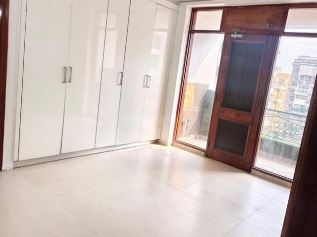 4.5 BHK Apartment in Sector 19 Dwarka for resale New Delhi. The reference number is 20949618
