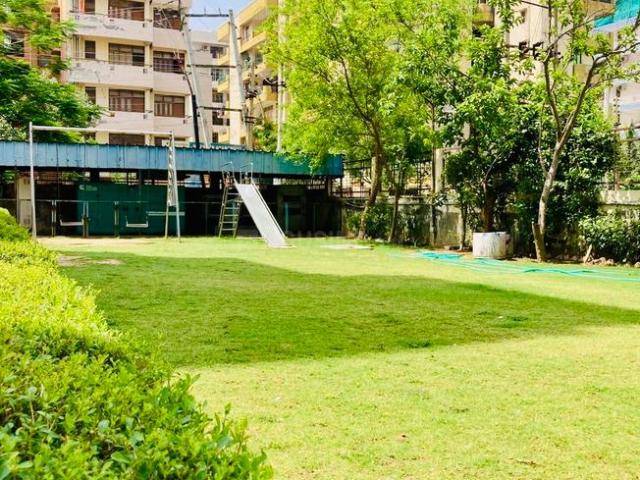 4.5 BHK Apartment in Sector 2 for resale Faridabad. The reference number is 17227259