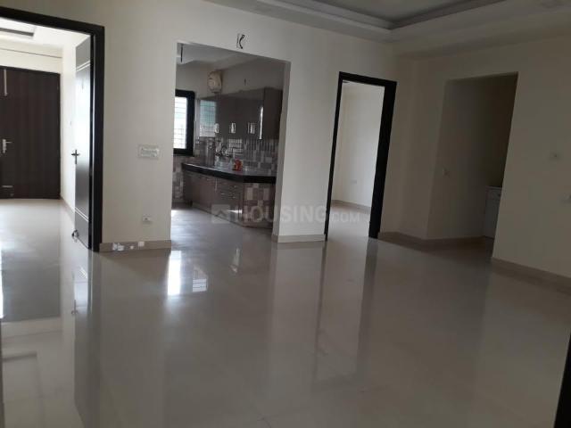 4.5 BHK Apartment in Sector 52 for rent Gurgaon. The reference number is 20070100