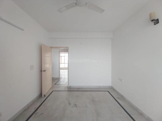 4.5 BHK Apartment in Sector 61 for rent Noida. The reference number is 19974025