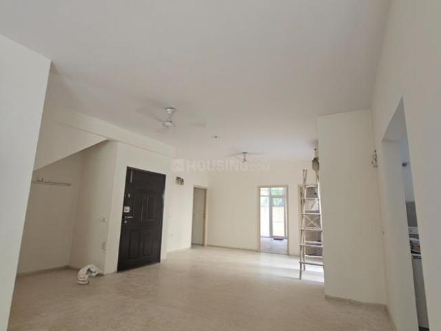 4.5 BHK Apartment in Sector 65 for rent Gurgaon. The reference number is 20459196