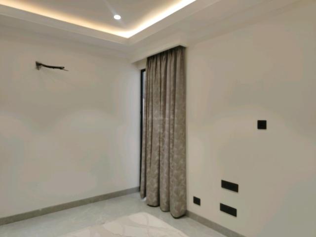 4.5 BHK Apartment in Sector 70A for rent Gurgaon. The reference number is 19831129