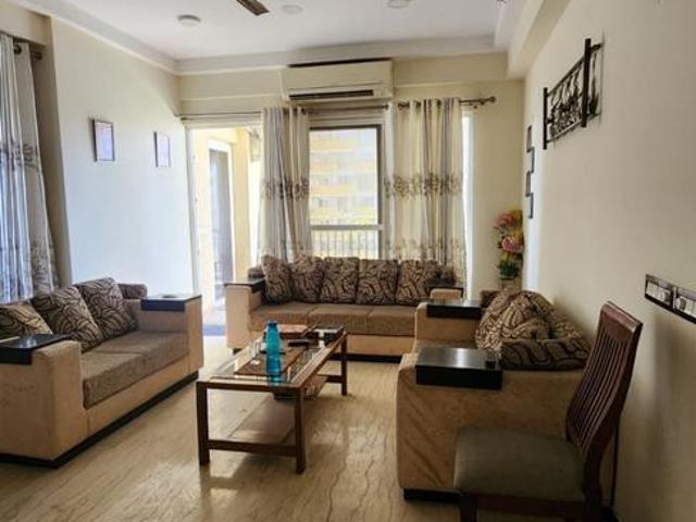4.5 BHK Apartment in Sector 75 for rent Noida. The reference number is 20261716