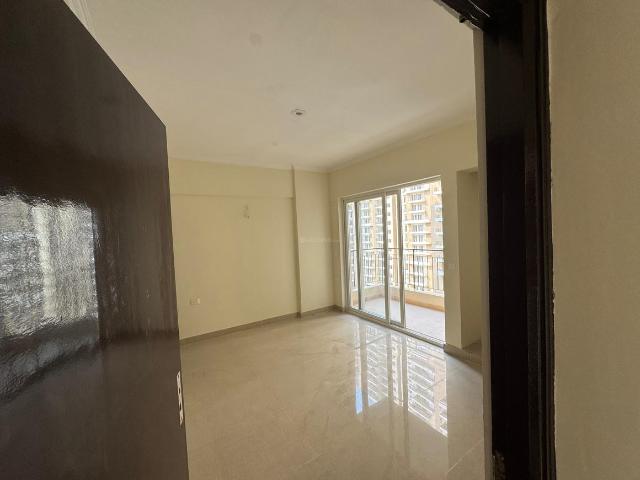 4.5 BHK Apartment in Sector 76 for resale Noida. The reference number is 18560681