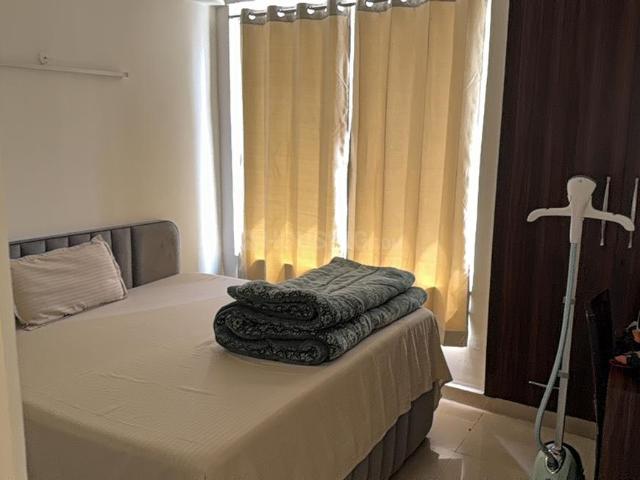 4 BHK Apartment in Sector 76 for resale Noida. The reference number is 19886503