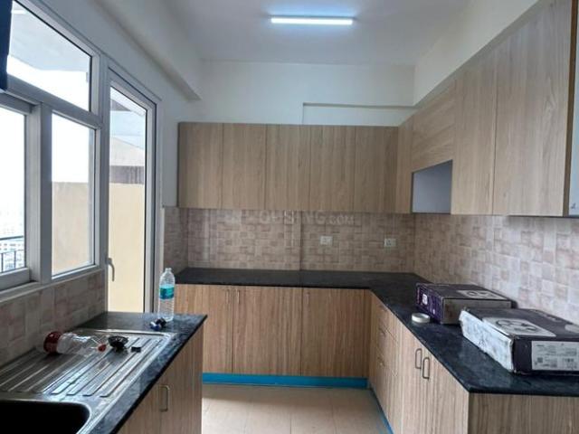 4.5 BHK Apartment in Sector 76 for resale Noida. The reference number is 20736141