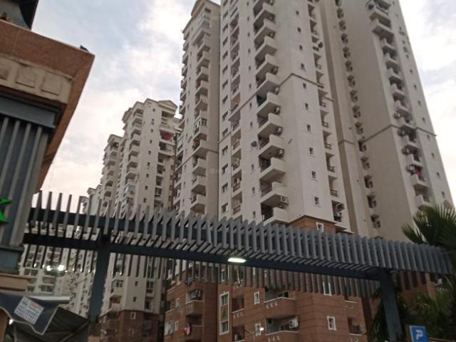 4.5 BHK Apartment in Sector 78 for resale Noida. The reference number is 20248739