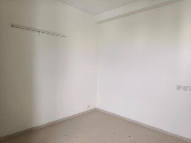 4.5 BHK Apartment in Sector 83 for rent Gurgaon. The reference number is 20290249