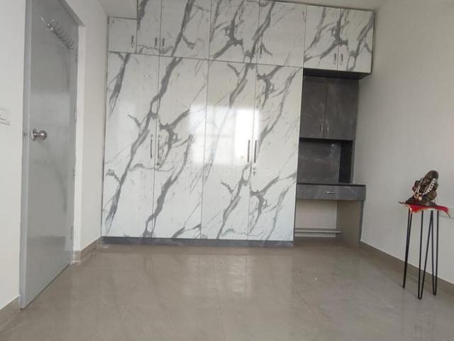4.5 BHK Apartment in Sector 92 for rent Gurgaon. The reference number is 19779954