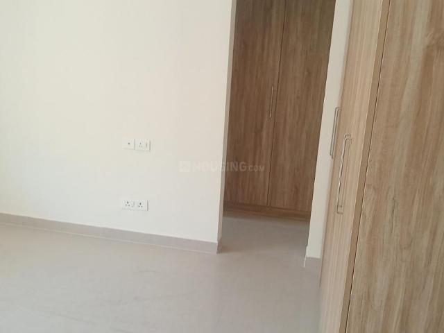 4.5 BHK Apartment in Sector 92 for rent Gurgaon. The reference number is 20002225