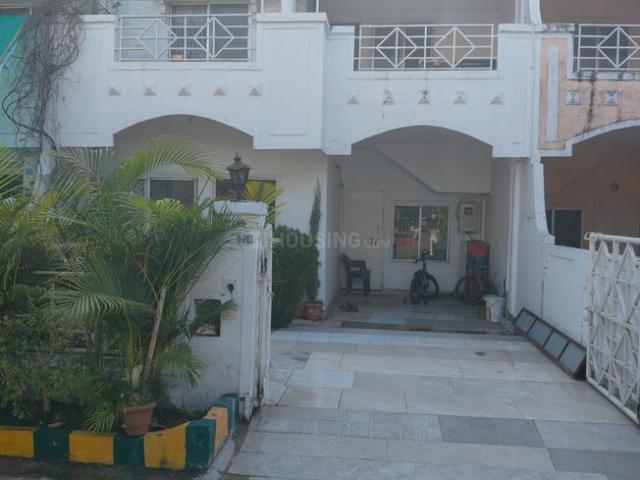 4.5 BHK Duplex in Hoshangabad Road for rent Bhopal. The reference number is 19863774
