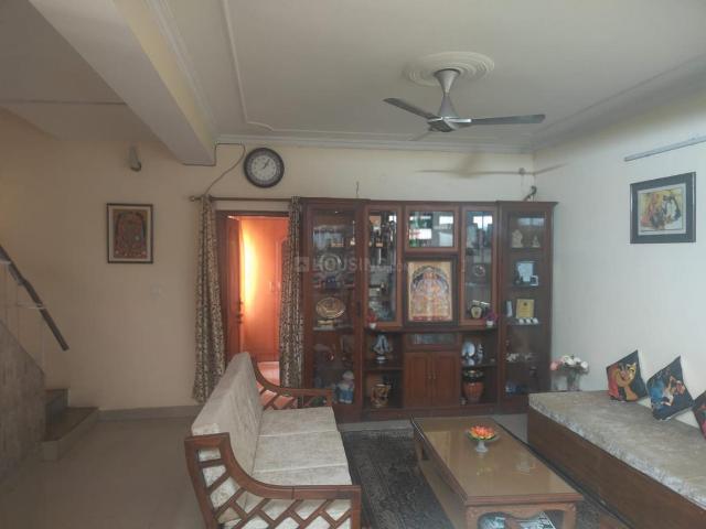 4.5 BHK Duplex in Saket for resale New Delhi. The reference number is 17900988