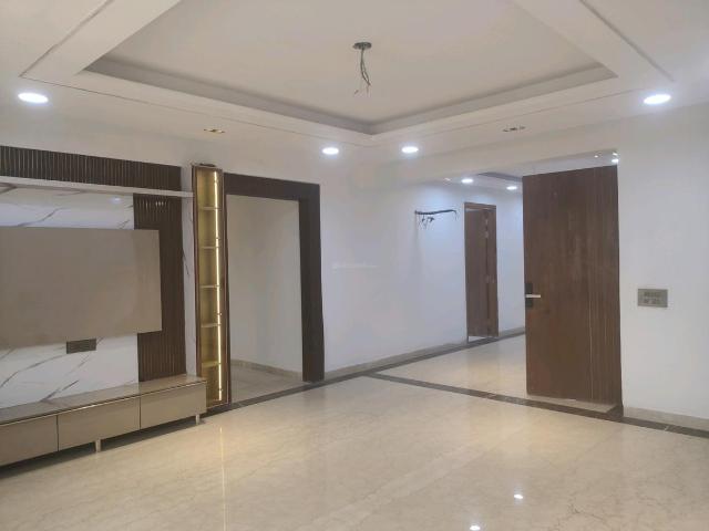 4.5 BHK Independent Builder Floor in Green Field Colony for resale Faridabad. The reference number is 20135396