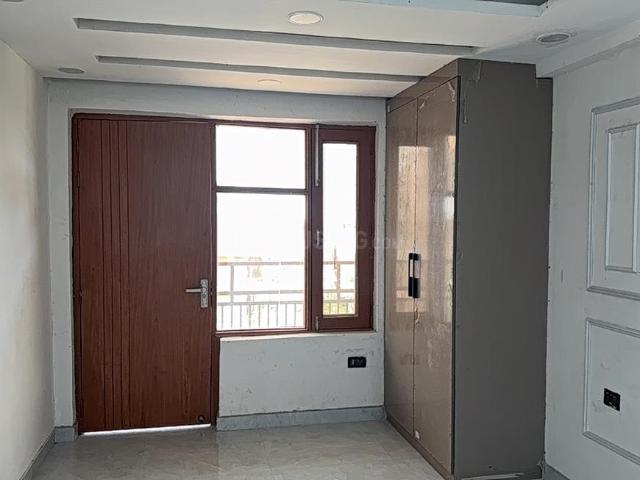 4.5 BHK Independent Builder Floor in Green Field Colony for resale Faridabad. The reference number is 20135578